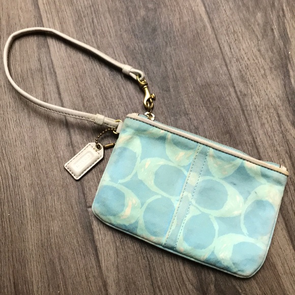 Coach Handbags - Coach Vintage Light Blue Wristlet
